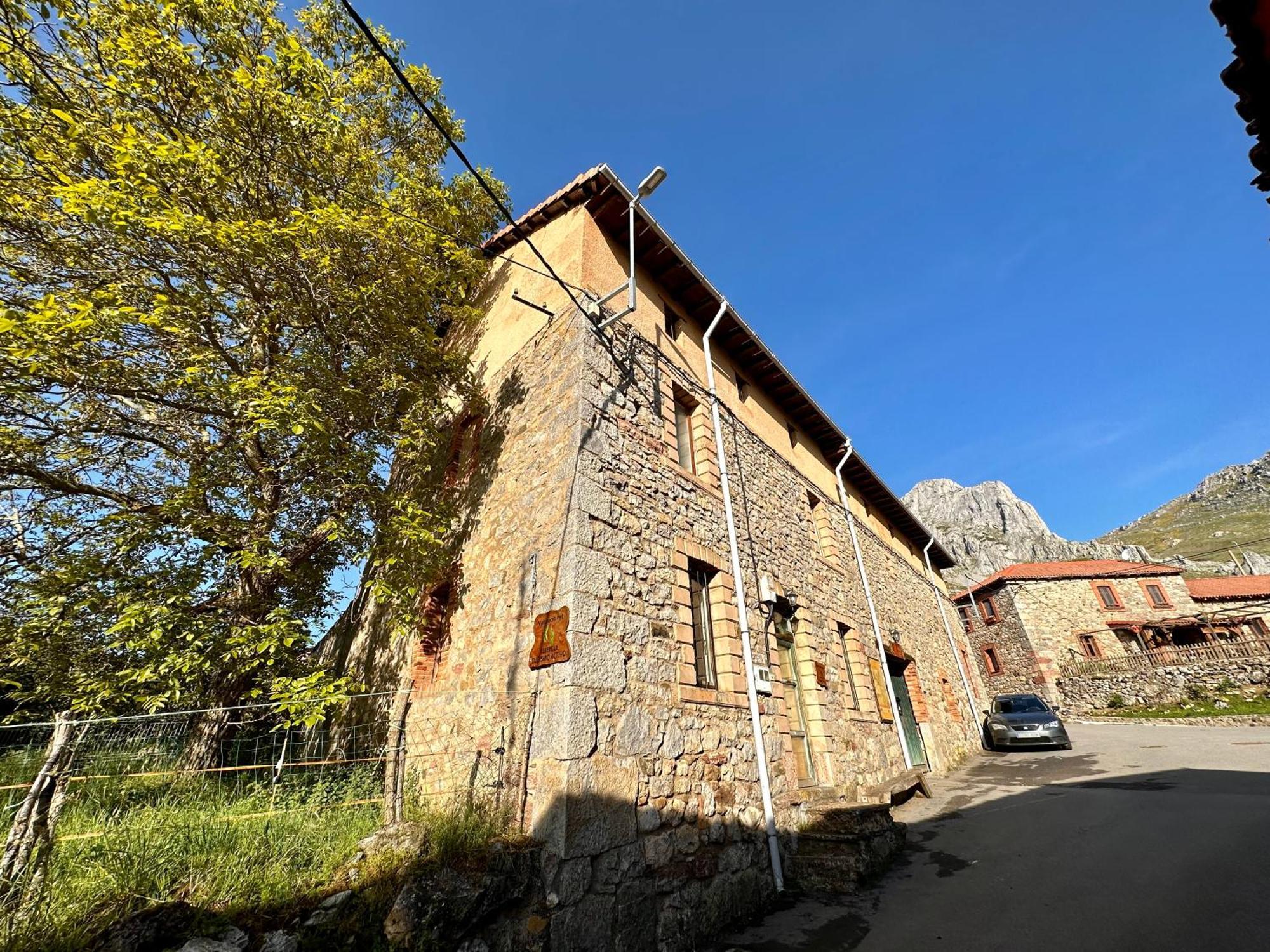 Albergue Valle De Arbas Cubillas de Arbas Eksteriør billede