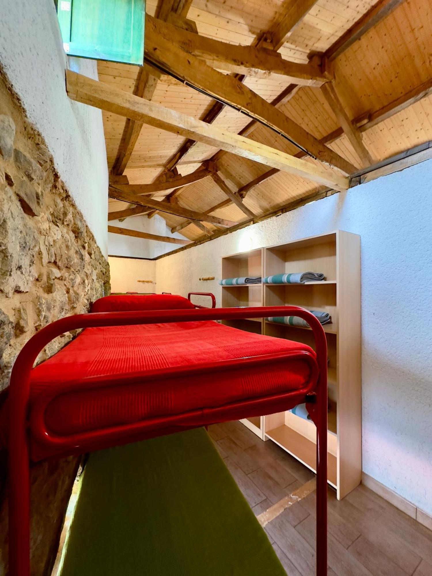 Albergue Valle De Arbas Cubillas de Arbas Eksteriør billede